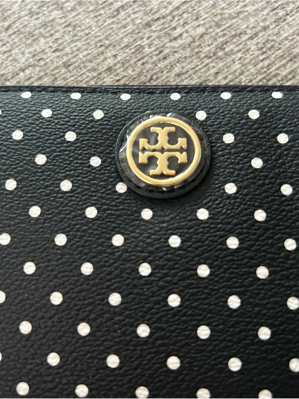 Tory Burch
Kerrington Zip Continental Wallet - Picture 2 of 12